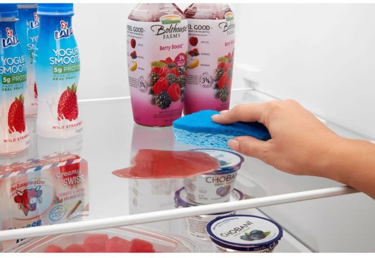 36-INCH SIDE-BY-SIDE REFRIGERATOR WITH DUAL PAD EXTERNAL ICE AND WATER DISPENSER