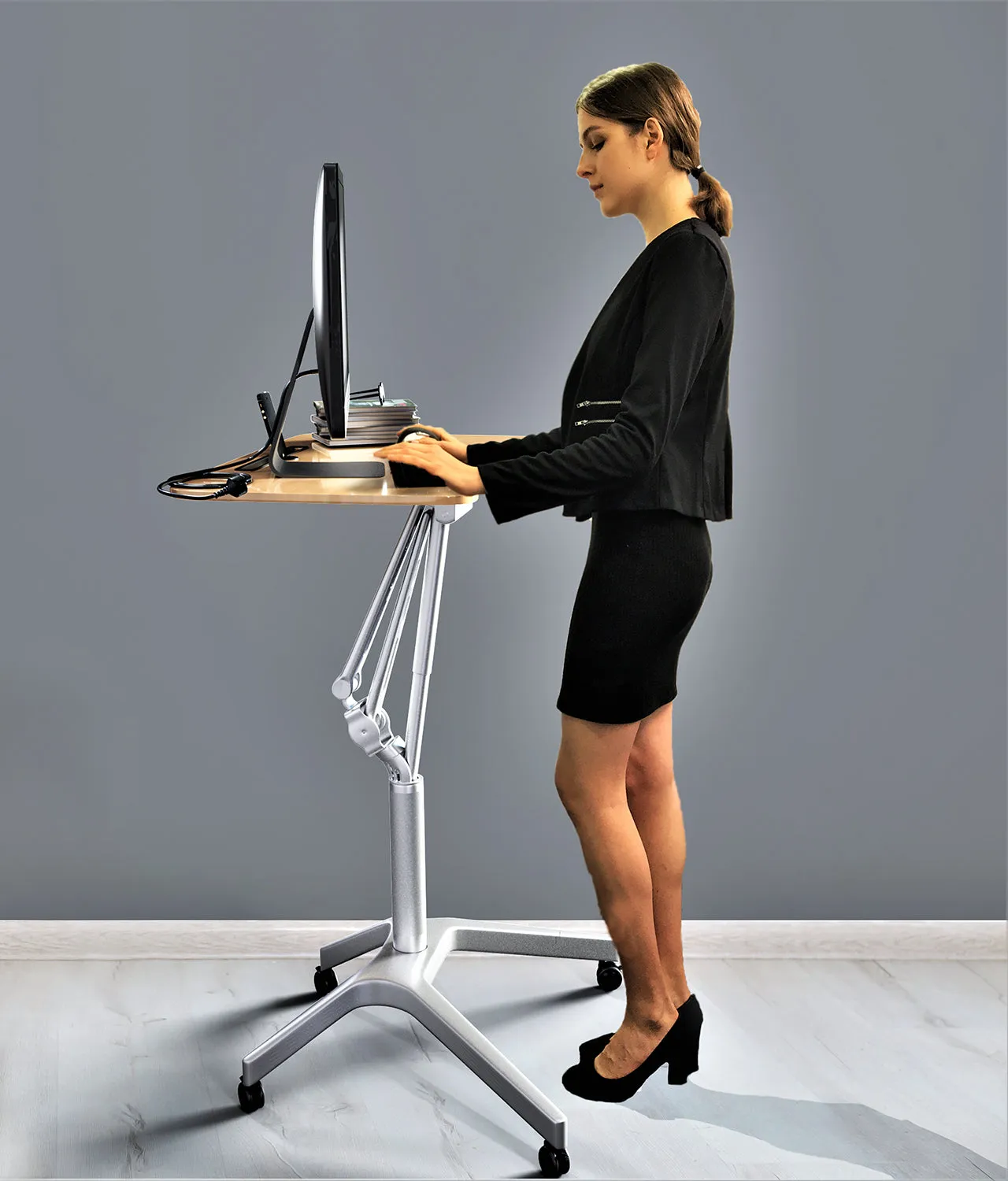 Pneumatic Sit-Stand Mobile Laptop Cart, Height Adjustable Multi-Purpose Rolling Podium Lectern with Wheels Laptop Workstation, Silver