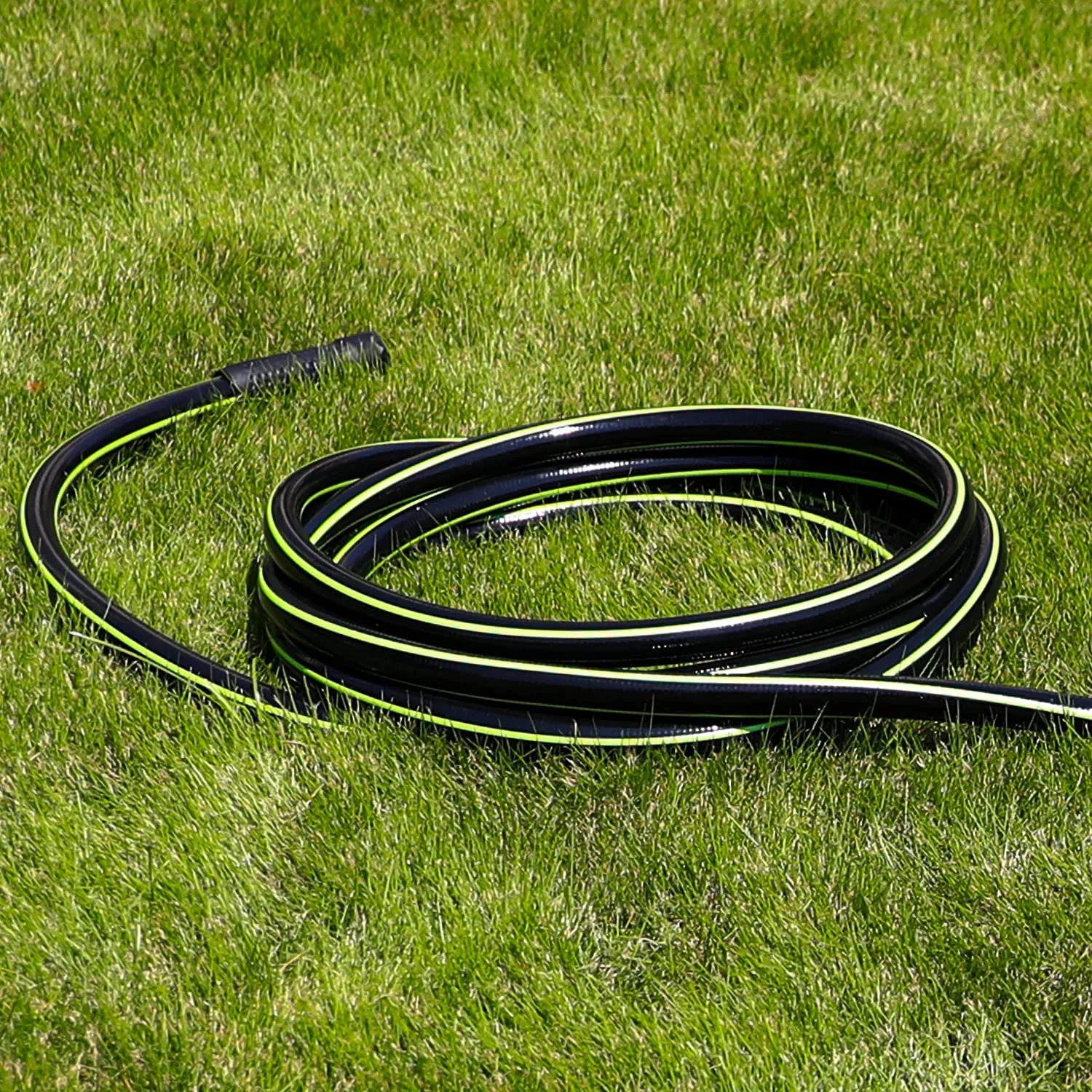 Worth® Heavy Duty Garden Water Hose 5/8" X 25 ft Durable PVC leader no kink hose female to female